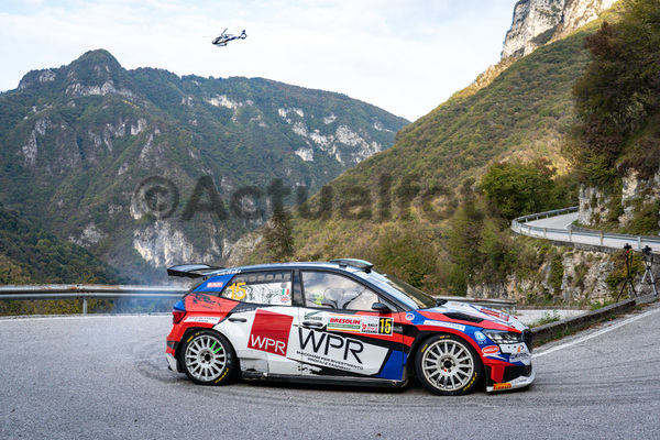 Rally Città di Bassano 2025
Bassano del Grappa VI 10 11 Ottobre 2025
Trofeo Italiano Rally e Coppa Rally di Zona 4 Rally Città di Bassano 2025
Bassano del Grappa VI 10 11 Ottobre 2025
Trofeo Italiano Rally e Coppa Rally di Zona 4