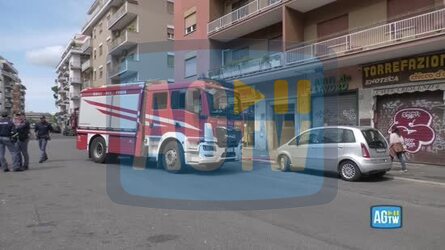 Roma incendio in un appartamento a Boccea due persone salvate dai vigili del fuoco