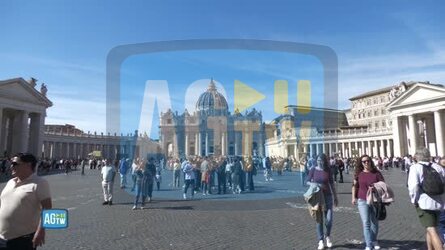 Papa Leone XIV preoccupazione tra i fedeli dopo l annuncio sul nodulo al polmone &laquo;Pregheremo tanto per lui&raquo;