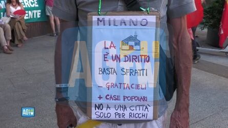 Milano in piazza contro il piano casa &laquo;Sugli alloggi popolari situazione esplosiva&raquo;