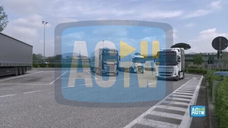 Caserta camionista investito durante la protesta per il caro carburante morto autista