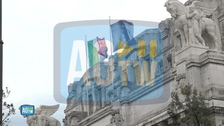 Maltempo a Milano bomba d acqua e raffiche di vento sradicano alberi