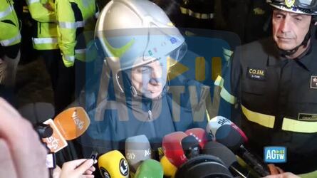 Operaio estratto dalle macerie della Torre dei Conti vigili del fuoco «Impegno massimo»