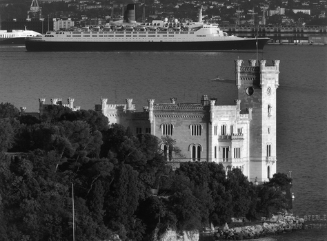 AVQ A 004985 AVQ A 004985