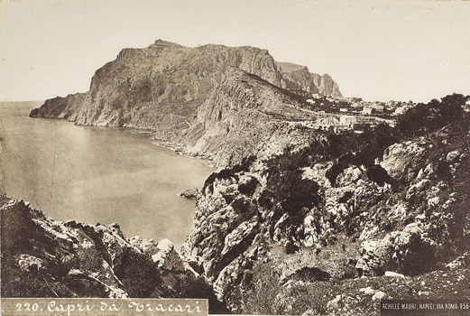 AVQ A 004792