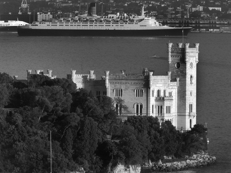 AVQ A 004985 AVQ A 004985