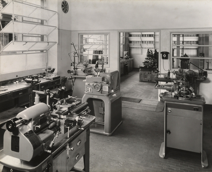 AVQ A 003614 AVQ A 003614