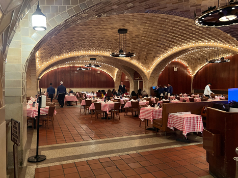 New York United States 14 May 2026 View of the historic Oyster Bar Restaurant in Grand Central Terminal featuring iconic Guastavino vaulted ceilings and checkered tablecloths.