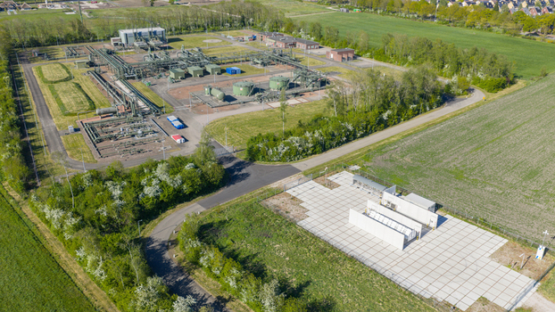Hoogeveen Netherlands 01 May 2026 Drone view of a hydrogen tube trailer filling station in Erflanden Hoogeveen supporting homes switching from natural gas to hydrogen in the Dutch energy transition. Hoogeveen Netherlands 01 May 2026 Drone view of a hydrogen tube trailer filling station in Erflanden Hoogeveen supporting homes switching from natural gas to hydrogen in the Dutch energy transition.