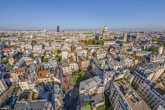 FRANCE. PARIS 75 5TH ARRONDISSEMENT. AERIAL VIEW OF THE MOUFFETARD NEIGHBOURHOOD. IN THE FOREGROUND ON THE LEFT THE PLACE DE LA CONTRESCARPE. IN THE BACKGROUND IN THE CENTRE THE PANTHEON