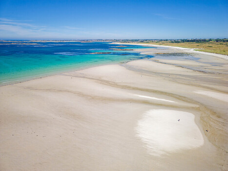 FRANCE. BRITTANY. FINISTERE 29 AERIAL VIEW OF TROIS MOUTONS BEACH LAMPAUL PLOUDALMEZEAU
