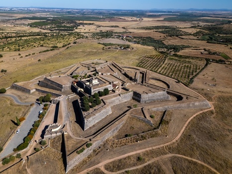 Elvas Portugal 10 September 2026 Aerial view of the star shaped Forte de Santa Luzia surrounded by dry fields and historic fortifications in the Alentejo region. Elvas Portugal 10 September 2026 Aerial view of the star shaped Forte de Santa Luzia surrounded by dry fields and historic fortifications in the Alentejo region.