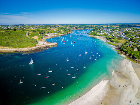 FRANCE. BRITTANY. FINISTERE 29 AERIAL VIEW OF ABER BENOIT AND PLAGE DE BENIGUET BENIGUET BEACH