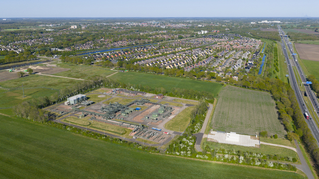 Hoogeveen Netherlands 01 May 2026 Drone view of a hydrogen tube trailer filling station in Erflanden Hoogeveen supporting homes switching from natural gas to hydrogen in the Dutch energy transition. Hoogeveen Netherlands 01 May 2026 Drone view of a hydrogen tube trailer filling station in Erflanden Hoogeveen supporting homes switching from natural gas to hydrogen in the Dutch energy transition.