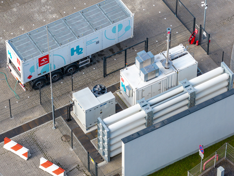 Plock Masovian Voivodeship Poland 10 September 2026 Aerial view of a hydrogen fuel station with storage tanks and a transport trailer in an industrial facility. Plock Masovian Voivodeship Poland 10 September 2026 Aerial view of a hydrogen fuel station with storage tanks and a transport trailer in an industrial facility.