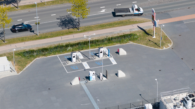 Utrecht Netherlands 29 April 2026 Hydrogen and LNG refueling station for sustainable fuels alternative energy and cleaner transport infrastructure for road freight fleets and low emission mobility. Utrecht Netherlands 29 April 2026 Hydrogen and LNG refueling station for sustainable fuels alternative energy and cleaner transport infrastructure for road freight fleets and low emission mobility.