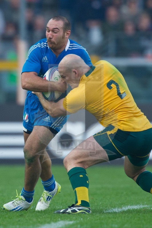 Cariparma Test Match 2013 - 09/11/2013 - Torino, Stadio Olimpico - Italia v Australia - Foto Elena Barbini-Stephen Moore in placcaggio su Davide Giazzon