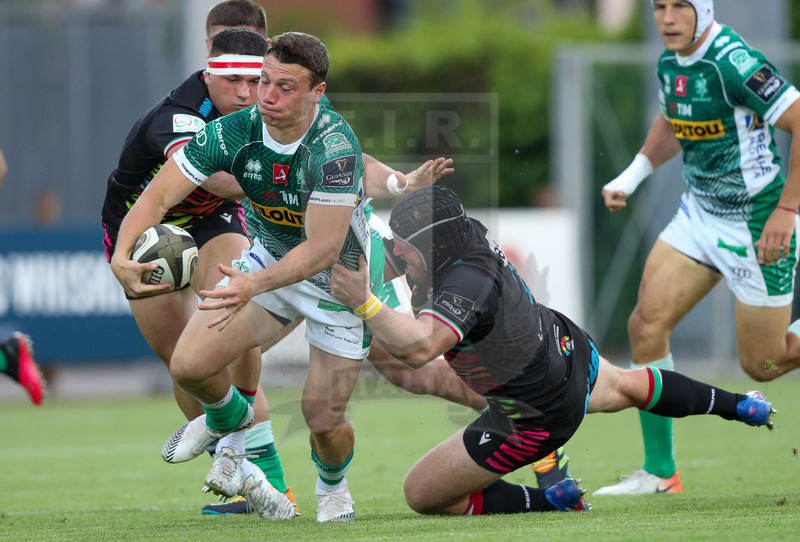 Guinness PRO14 Rainbow Cup 2020-2021, Parma, Stadio Lanfranchi, 7//05/2020, Zebre vs Benetton. Paolo Garbisi placcato da Luca Bigi. Foto: Roberto Bregani/Fotosportit