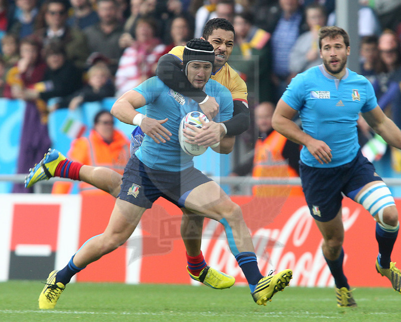 Rugby World Cup 2015, Pool D, Exeter 11/10/2015, Italia v Romania, "cravatta" su Michele Campagnaro. Foto Daniele Resini/Fotosportit