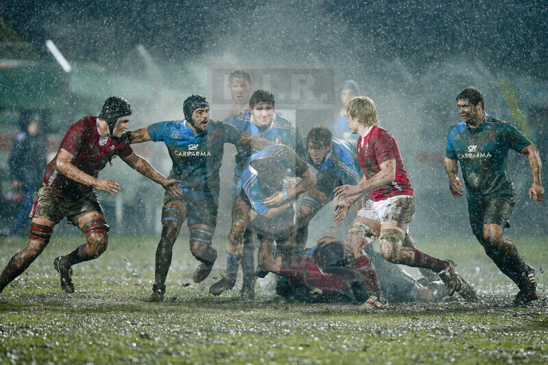 RBS 6 Nazioni U20 2013, Viterbo, Stadio Enrico Rocchi, 22-02-2013, Italia U20 v Galles U20. Una carica degli azzurrini