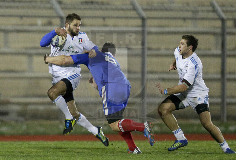 RBS 6 Nazioni U20 2013, Caltanisetta, Stadio Marco Tomaselli, 1-02-2013, Italia U20 v Francia U20. Angelo Esposito tenta una fuga