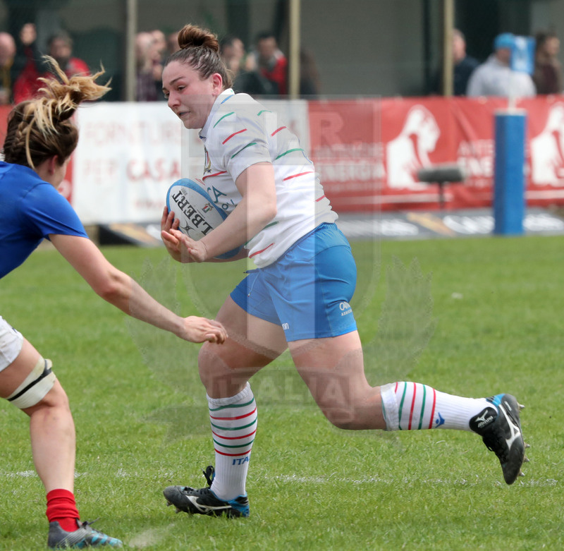 Guinness Sei Nazioni 2019 Donne, Padova, stadio Plebiscito 17/03/2017, Italia Donne v Francia Donne, una carica di Lucia Gai. Foto Daniele Resini/Fotosportit