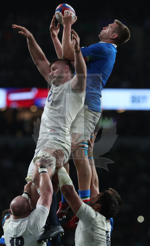 Guinness Sei Nazioni 2019, Round 4, Londra, Twickenham 09/03/2019, Inghilterra v Italia, Federico Ruzza conquista touche a due mani su Kruis. Foto Daniele Resini/Fotosportit