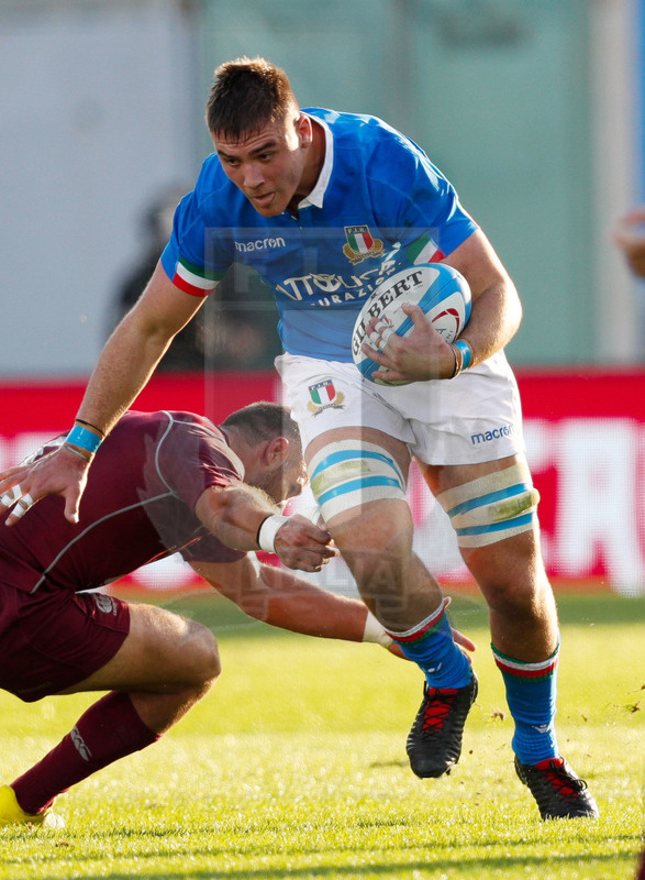 Cattolica Test Match 2018, Firenze, stadio Artemio Franchi 10/11/2018, Italia v Gorgia, Jake Polledri attacca Lasha Khmaladze.Foto Roberto Bregani.