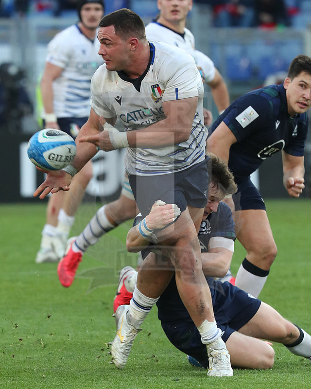 Guinness Sei Nazioni 2020, Round 3, Roma, Stadio Olimpico 22/02/2020, Italia v Scozia, Giosué Zilocchi, placcato, cerca il sostegno. Foto Daniele Resini/Fotosportit.