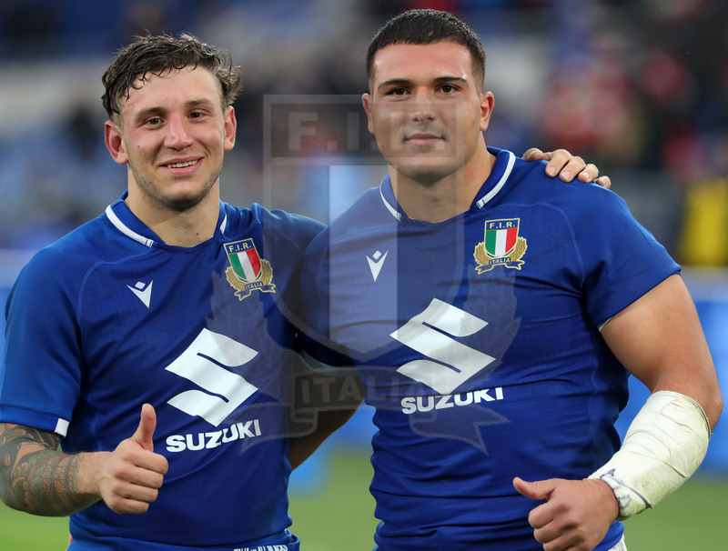 Autumn Nations Series 2021, Roma, Stadio Olimpico, 06/11-2021, Itallia vs Nuova Zelanda, gli Azzurri al giro di campo a fine match: Minozzi e Fischetti. Foto Daniele Resini/Fotosportit
