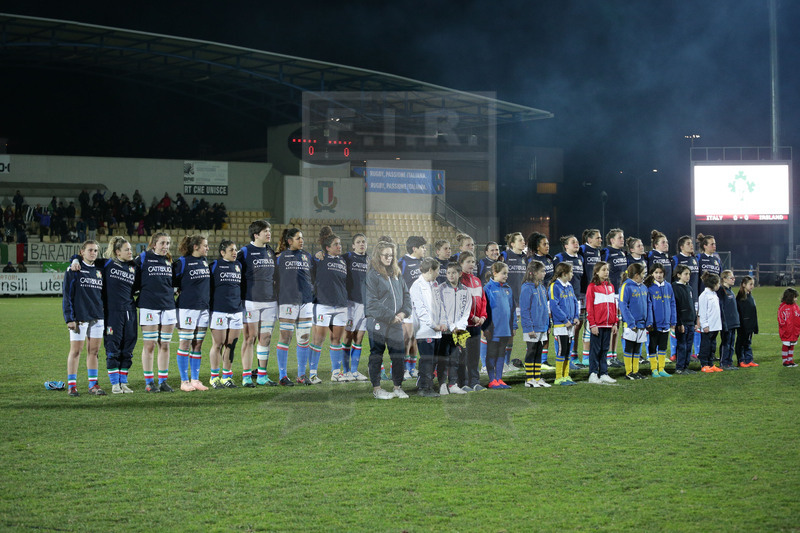 Guinness Sei Nazioni 2019 Donne, Round 3, Parma, Stadio Lanfranchi, 23/02/2019, Italia Donne v Irlanda Donne. Lo schieramento delle azzurre per la cerimonia degli inni nazionali. Foto Roberto Bregani/Fotosportit