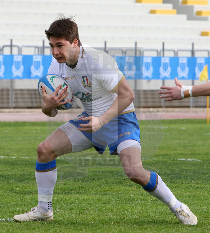Natwest Sei Nazioni U20 2018, round 5, Bari, stadio della Vittoria 16/03/2018, Italia U20 v Scozia U20, una finta di Antonio Rizzi. Foto Daniele Resini/Fotosportit