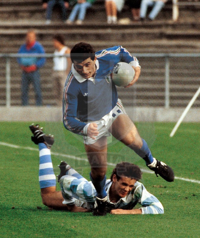 Rugby World Cup 1987, Pool 3, Christchurch, Lancaster Park 28/05/1987, Argentina v Italia, Marcello Cuttitta si avvia in meta. Foto Daniele Resini/Fotosportit