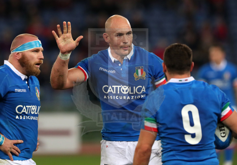 Guinness Sei Nazioni 2019, Round 2, Roma, Stadio Olimpico 09/02/2019, Italia v Galles, Sergio Parisse con Ghiraldini e Palazzani. Foto Daniele Resini/Fotosportit