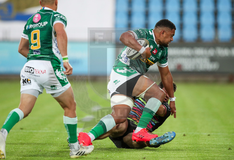 Guinness PRO14 Rainbow Cup 2020-2021, Parma, Stadio Lanfranchi, 7//05/2020, Zebre vs Benetton. Una carica di Toa Halafihi su Enrico Lucchin. Foto: Roberto Bregani/Fotosportit