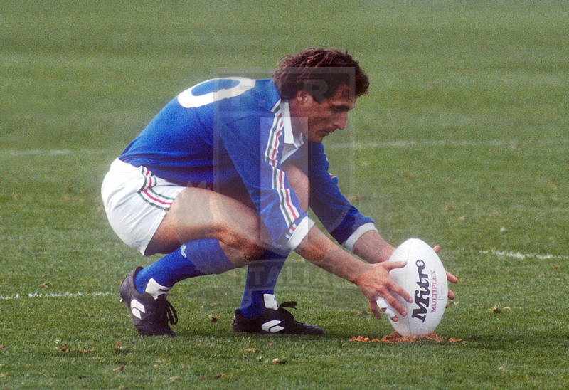 Rugby World Cup 1987, Pool 3, Christchurch, Lancaster Park 28/05/1987, Argentina v Italia, Oscar Collodo al calcio piazzato. Foto Daniele Resini/Fotosportit
