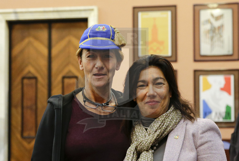 Cerimonia di consegna dei Cap alle atlete delle Nazionali femminili, Roma, salone d\