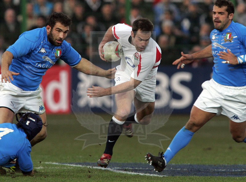 Rbs Sei Nazioni 2006, Roma, stadio Flaminio 11/02/2006, Italia v Inghilterra, Charlie Hogdson cerca il break fra Perugini (sin) e Ongaro. Foto Daniele Resini/Fotosportit