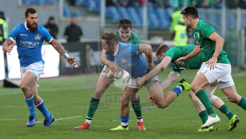 Guinness Sei Nazioni 2019, Round 3, Roma, stadio Olimpico 24/02/2019, Italia v Irlanda, Michele Campagnaro nel traffico. Foto Daniele Resini/Fotosportit
