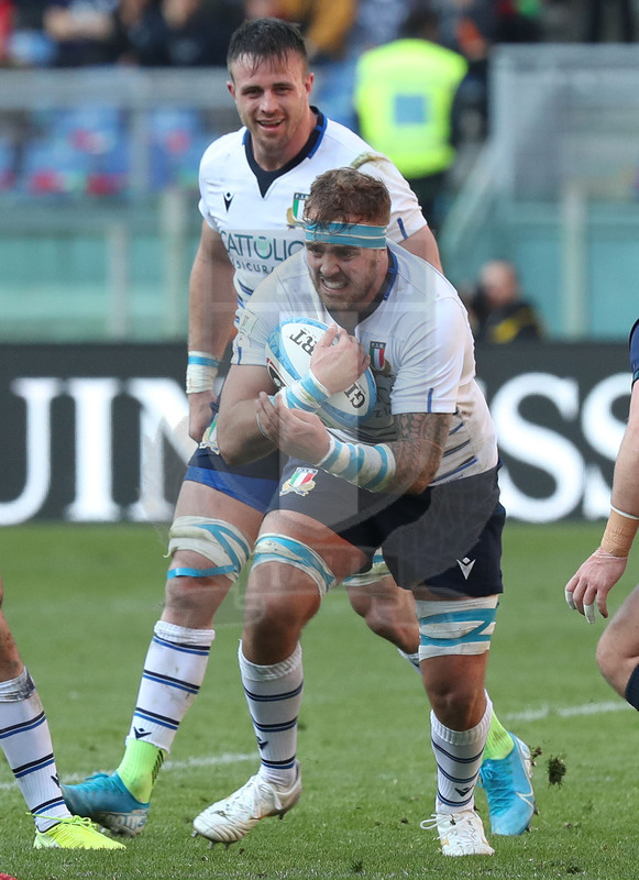 Guinness Sei Nazioni 2020, Round 3, Roma, Stadio Olimpico 22/02/2020, Italia v Scozia, una carica di Niccolò Cannone con Steyn in sostegno. Foto Daniele Resini/Fotosportit.