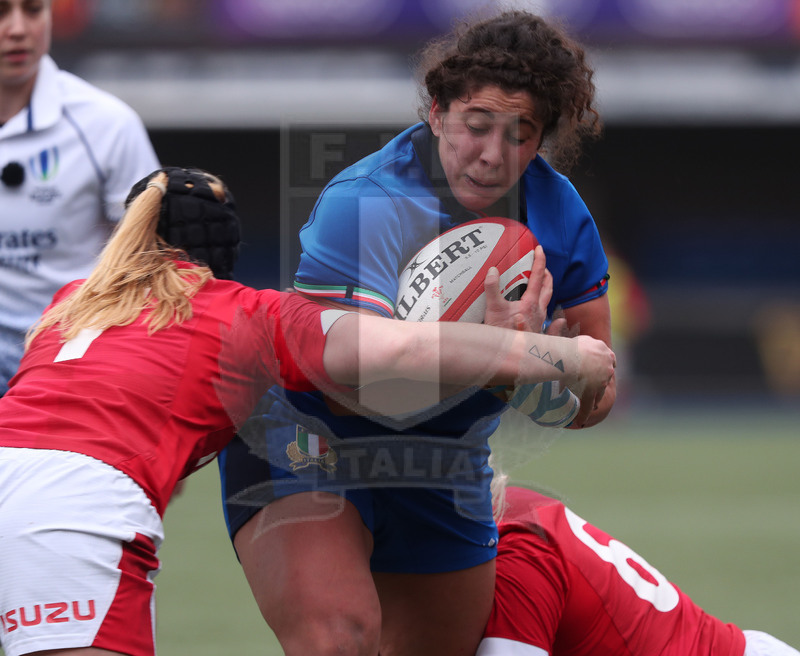 Guinness Sei Nazioni Donne 2020, Cardiff, Arms Park 02/02/2020 Galles Donne v Italia Donne, Silvia Turani in percussione su Gwenllian Pyrs. Daniele Resini/Fotosportit