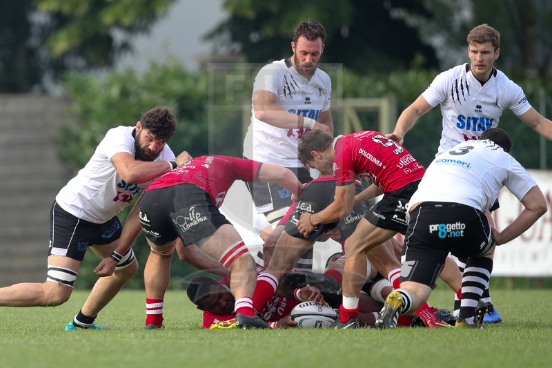 Rugby, Finale Serie A, Piacenza, Stadio Beltrametti, 9/06/2019, SITAV Lyons Piacenza v HSB Rugby Colorno. Faialaga Afamasaga in ruck. Foto Roberto Bregani/Fotosportit.