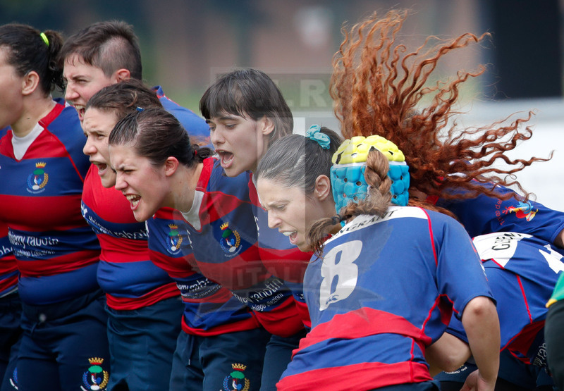 Finali Trofeo Interregionale U16 e Coppa Italia Femminile Seniores Femminile "Trofeo Rebecca Braglia", Calvisano (BS), Pata Stadium, 2-3 Giugno 2018. Il saluto delle ragazze del Parabiago prima dell\