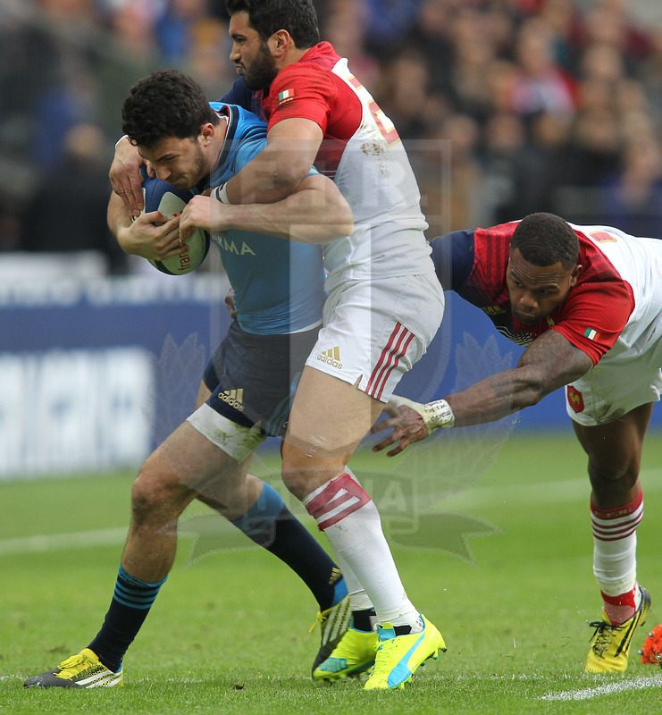 Rbs Sei Nazioni 2016, round 1, Parigi, Stade de France 06/02/2016, Francia v Italia, Leonardo Sarto placcato. Foto Daniele Resini/Fotosportit
