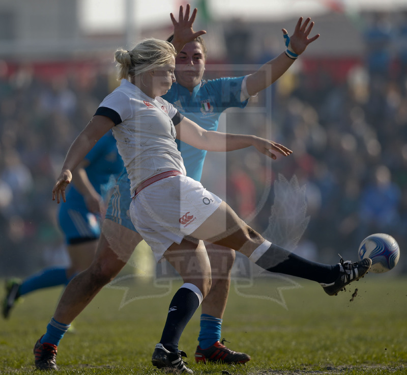 RBS 6 Nazioni Femminile 2014, Rovato (BS), Stadio Giulio e Silvio Pagani, 16-03-2014, Italia v Inghilterra. Ceri Large al piede. Foto: Roberto Bregani