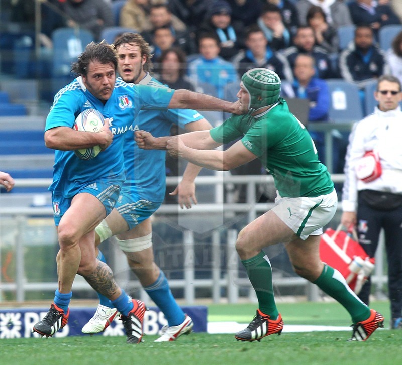 Sei Nazioni 2013, Roma, stadio Olimpico, 16/03/2013, Italia v Irlanda, Andrea Lo Cicero respinge Best.