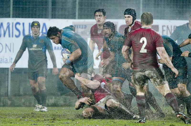 RBS 6 Nazioni U20 2013, Viterbo, Stadio Enrico Rocchi, 22-02-2013, Italia U20 v Galles U20. Tiziano Pasquali viene placcato da un difensore gallese