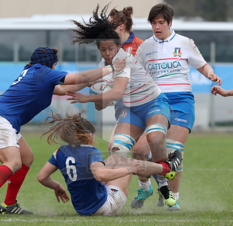 Guinness Sei Nazioni 2019 Donne, Padova, stadio Plebiscito 17/03/2017, Italia Donne v Francia Donne, una carica di Giada Franco. Foto Daniele Resini/Fotosportit