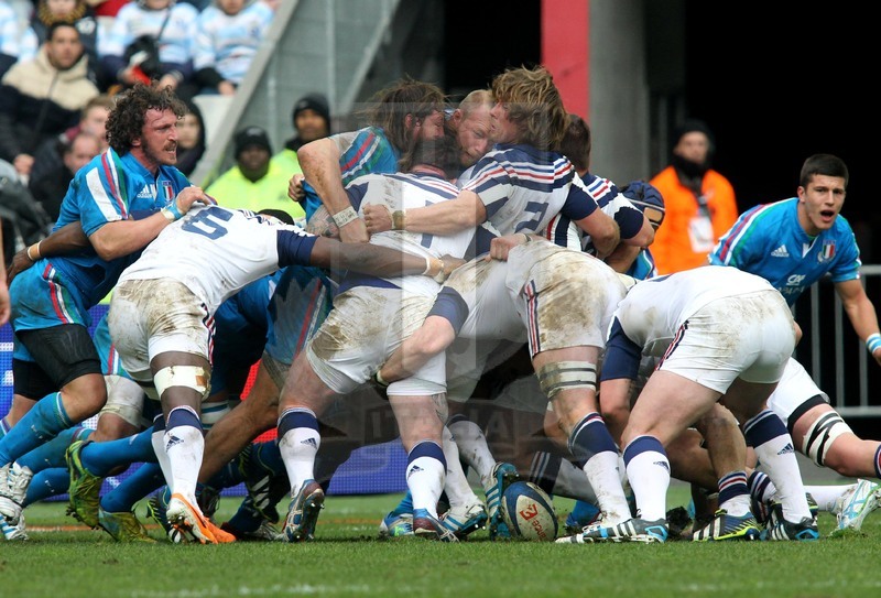 Rbs 6 Nazioni 2014, round 2, Parigi, Stade de France 09/02/2014, Francia v Italia, mischie stappate. Foto Daniele Resini/Fotosportit