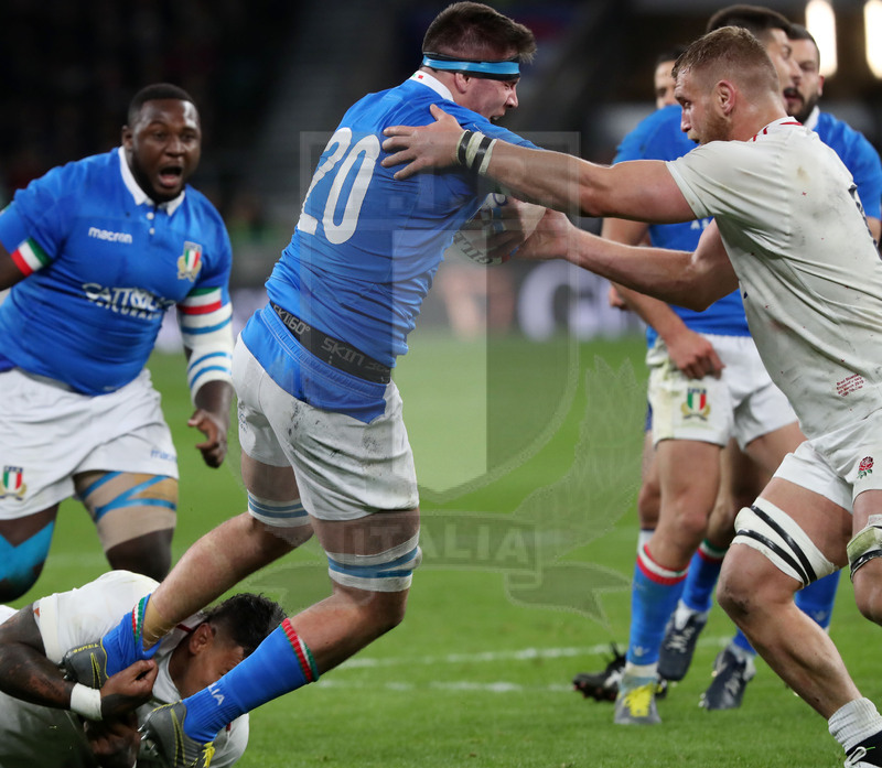 Guinness Sei Nazioni 2019, Round 4, Londra, Twickenham 09/03/2019, Inghilterra v Italia, Jake Polledri difende palla su Kruis. Foto Daniele Resini/Fotosportit